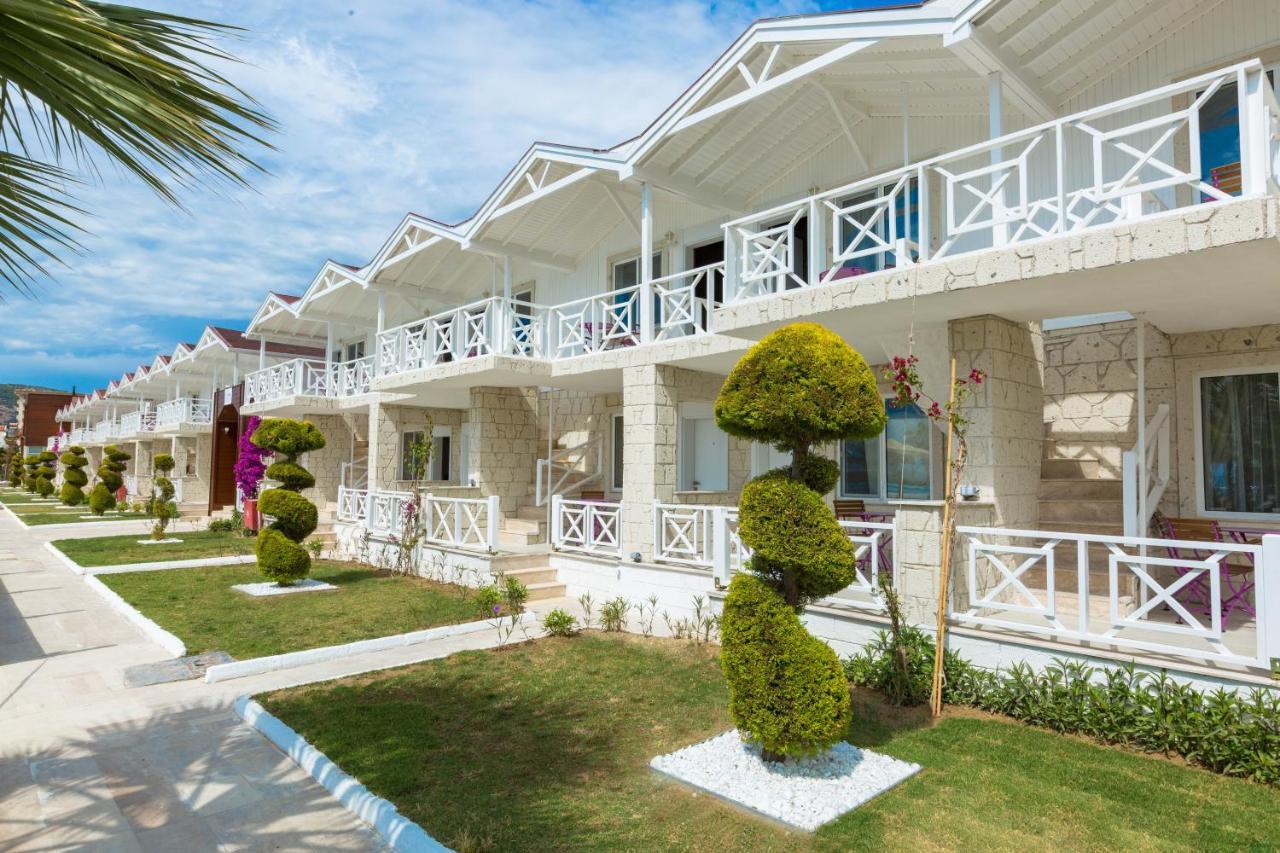 Risus Beach Resort Hotel Kusadasi Exterior photo