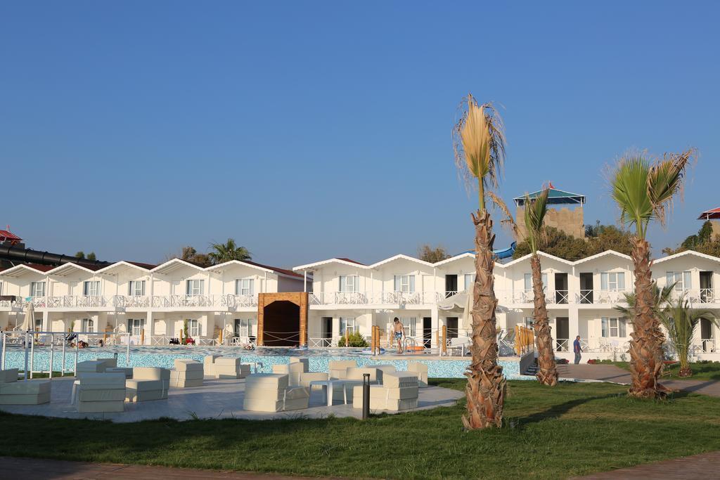 Risus Beach Resort Hotel Kusadasi Exterior photo